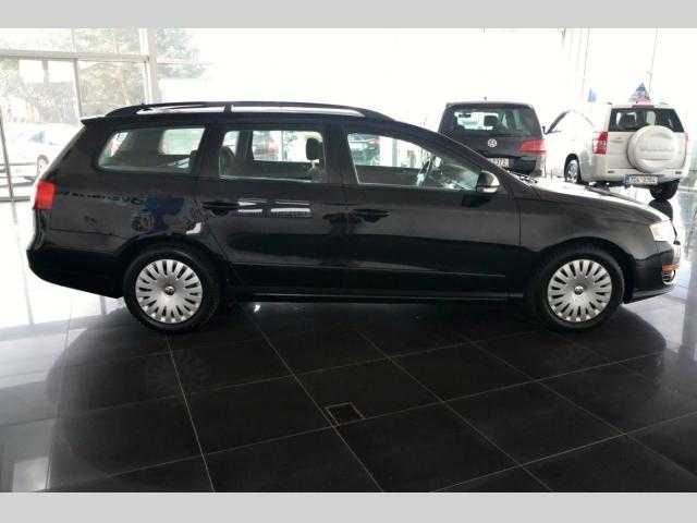 Volkswagen Passat kombi 103kW nafta 200606