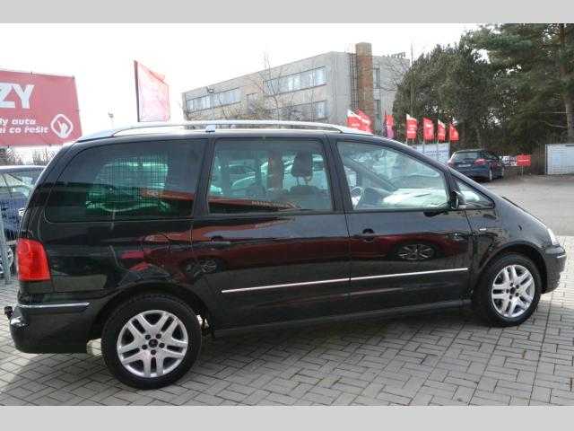 Volkswagen Sharan MPV 85kW nafta 200604