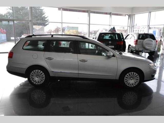 Volkswagen Passat kombi 103kW nafta 200810