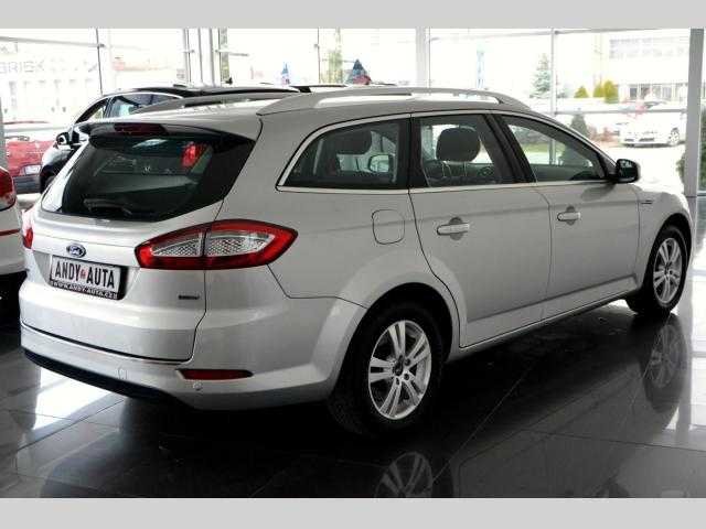 Ford Mondeo kombi 120kW nafta 201103