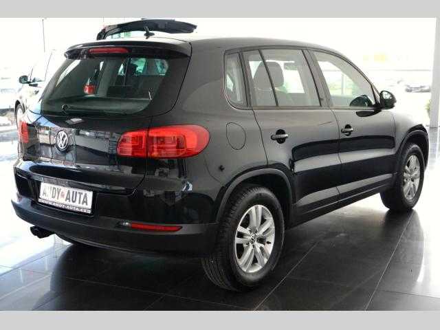 Volkswagen Tiguan SUV 103kW nafta 2012