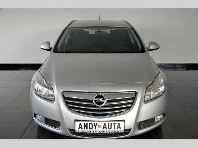 Opel Insignia kombi 96kW nafta 201204