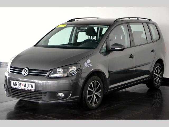 Volkswagen Touran MPV 77kW nafta 201304