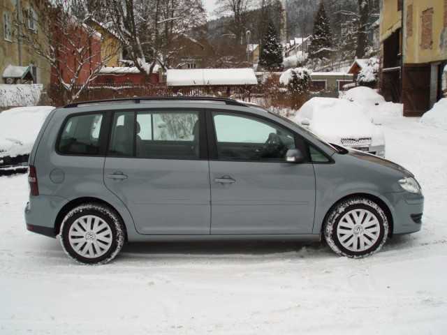 Volkswagen Touran VAN 77kW nafta 2008