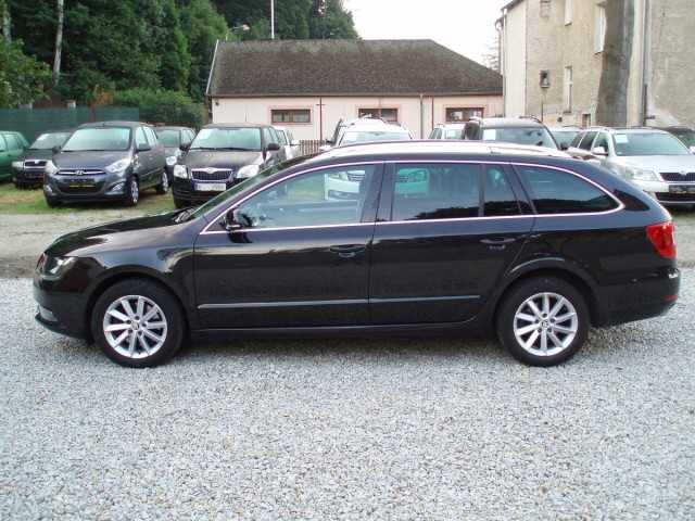 Škoda Superb kombi 125kW nafta 2014