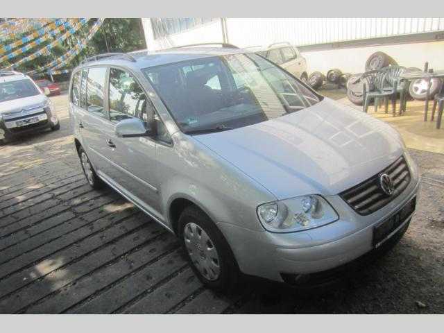 Volkswagen Touran kombi 77kW nafta 200510