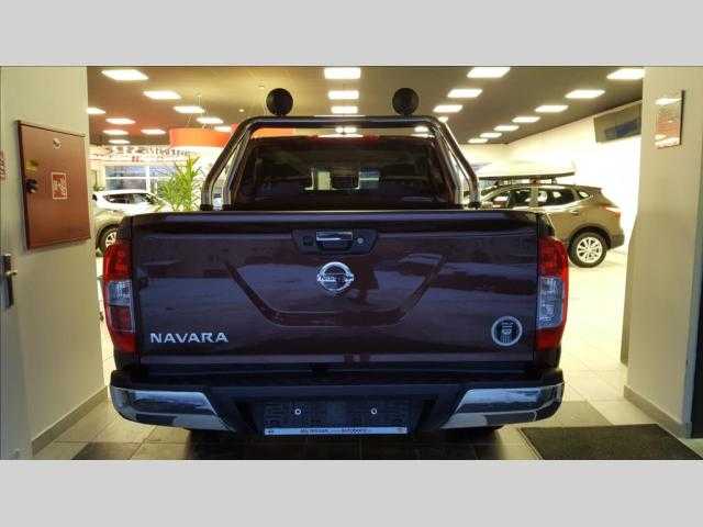 Nissan Navara pick up 140kW nafta 201701