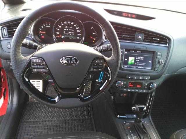 Kia Ceed kombi 100kW nafta 2016