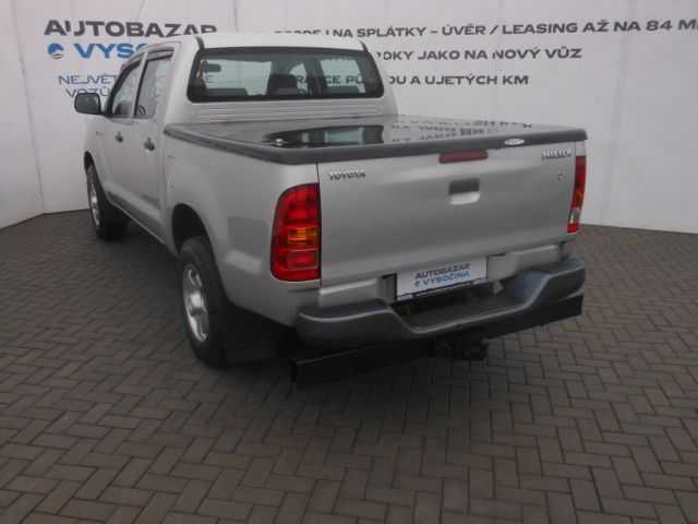 Toyota Hilux terénní 106kW nafta 201103