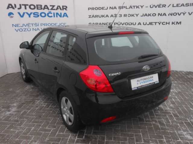 Kia Ceed hatchback 80kW benzin 200710