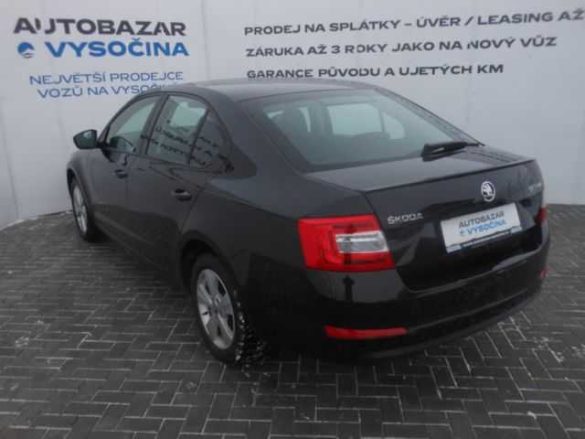 Škoda Octavia hatchback 110kW nafta 201403