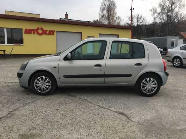 Renault Clio hatchback 72kW benzin 2002