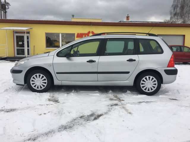 Peugeot 307 kombi 66kW nafta 200601