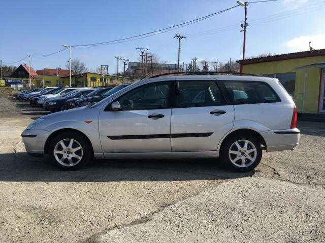 Ford Focus kombi 74kW nafta 200403