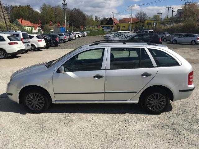 Škoda Fabia kombi 55kW benzin 200405