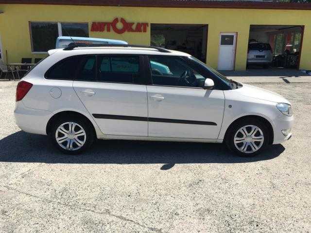 Škoda Fabia kombi 63kW benzin 201010