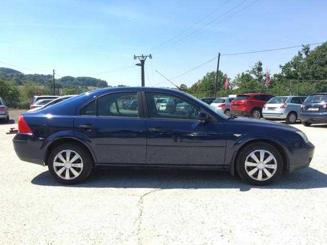 Ford Mondeo hatchback 85kW nafta 200311