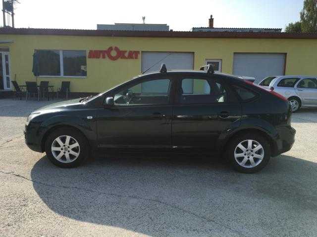 Ford Focus hatchback 66kW nafta 200701