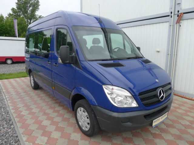 Mercedes-Benz Sprinter minibus 80kW nafta 201103