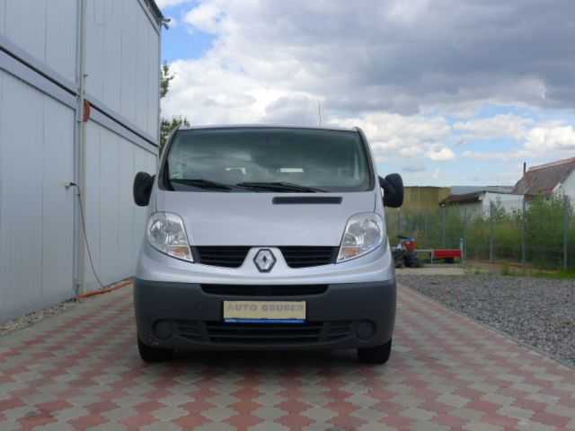 Renault Trafic minibus 84kW nafta 200907