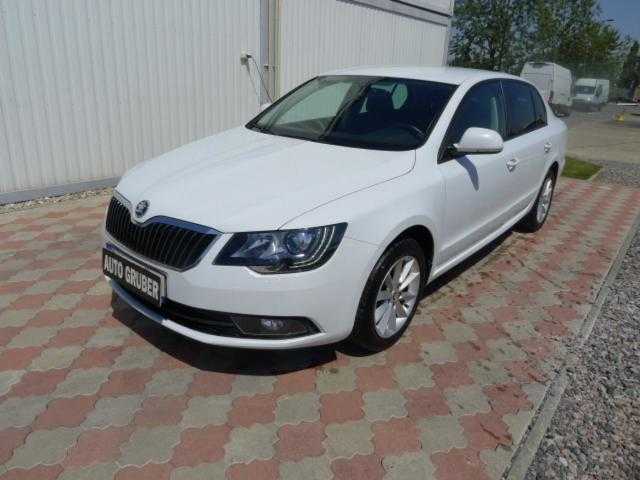 Škoda Superb limuzína 103kW nafta 201508