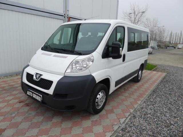 Peugeot Boxer minibus 81kW nafta 201101