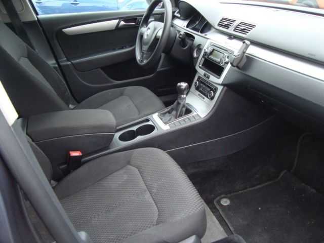 Volkswagen Passat kombi 103kW nafta 201103