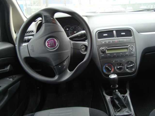 Fiat Punto kombi 48kW benzin 200804