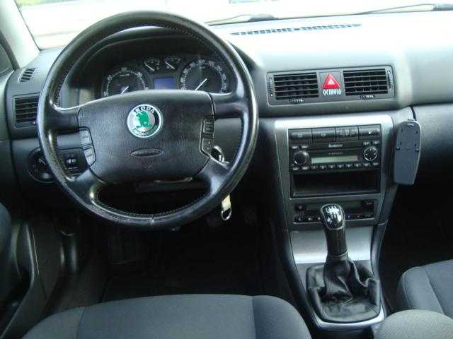 Škoda Octavia kombi 96kW nafta 200402