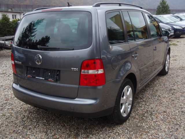 Volkswagen Touran MPV 77kW nafta 2006