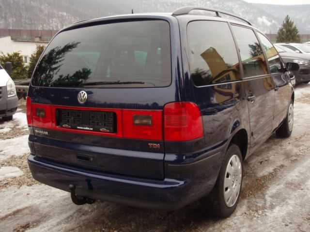 Volkswagen Sharan MPV 96kW nafta 2004