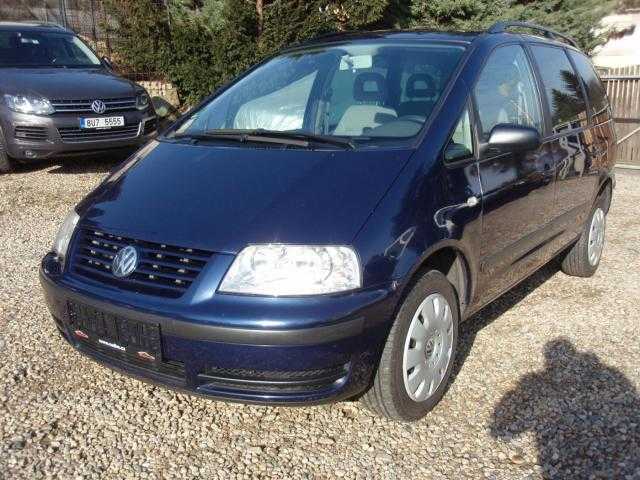 Volkswagen Sharan MPV 96kW nafta 2004