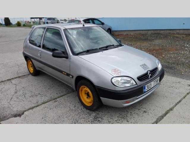 Citroën Saxo liftback 42kW nafta 2000