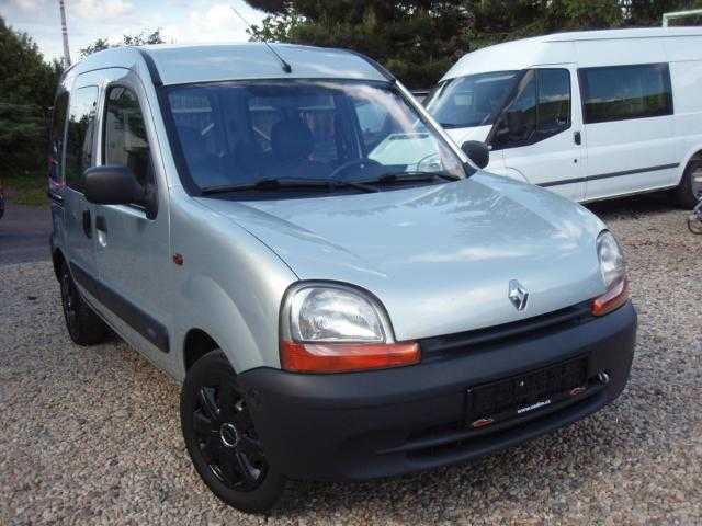 Renault Kangoo MPV 60kW nafta 2003