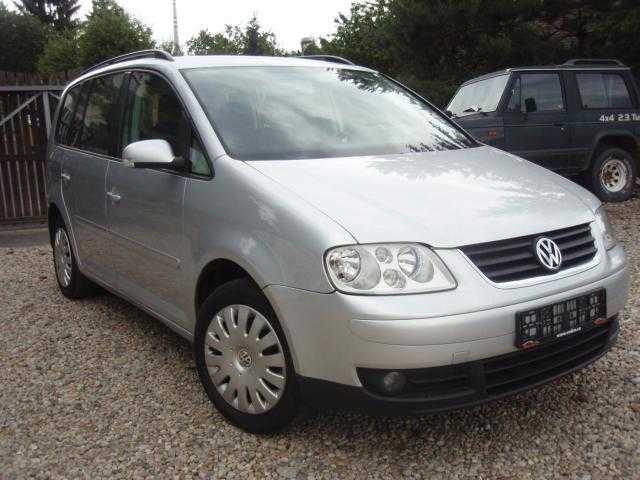 Volkswagen Touran MPV 100kW nafta 2004