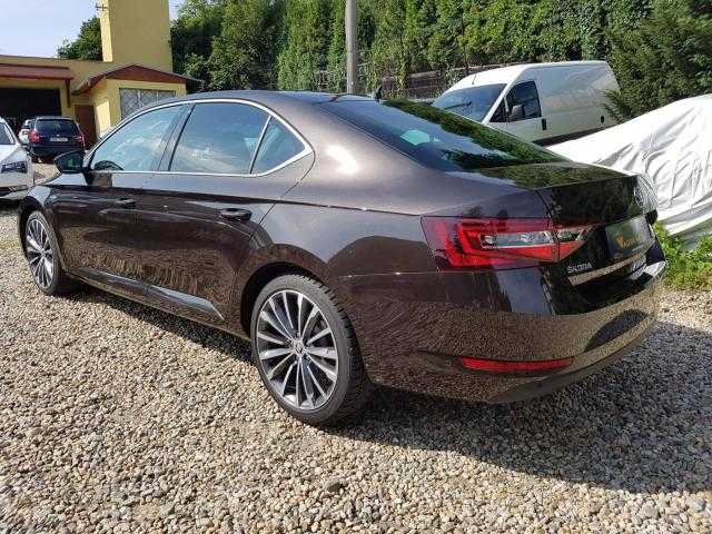 Škoda Superb sedan 140kW nafta 2016