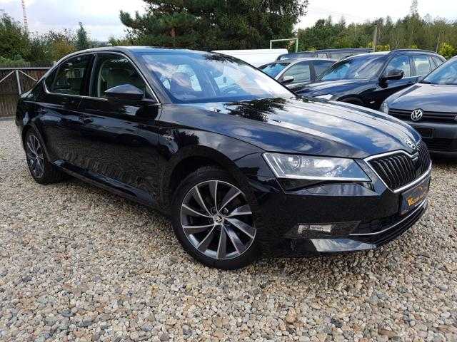 Škoda Superb hatchback 140kW nafta 2017