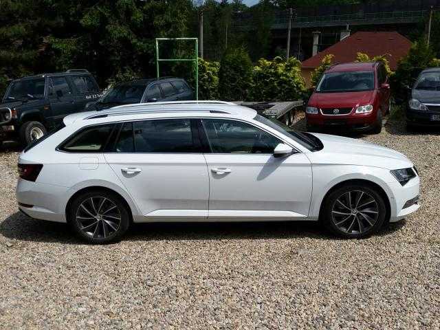 Škoda Superb kombi 140kW nafta 2016