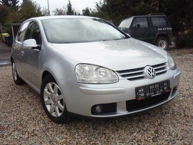 Volkswagen Golf hatchback 103kW nafta 2005