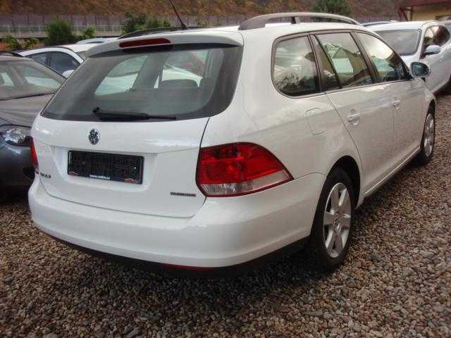 Volkswagen Golf kombi 77kW nafta 2009