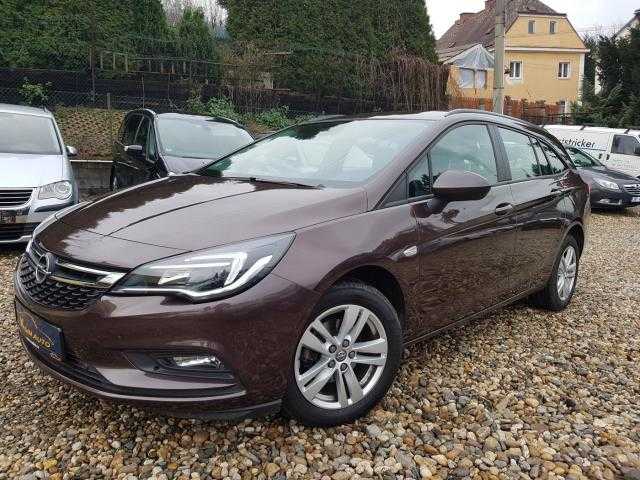 Opel Astra kombi 81kW nafta 2017