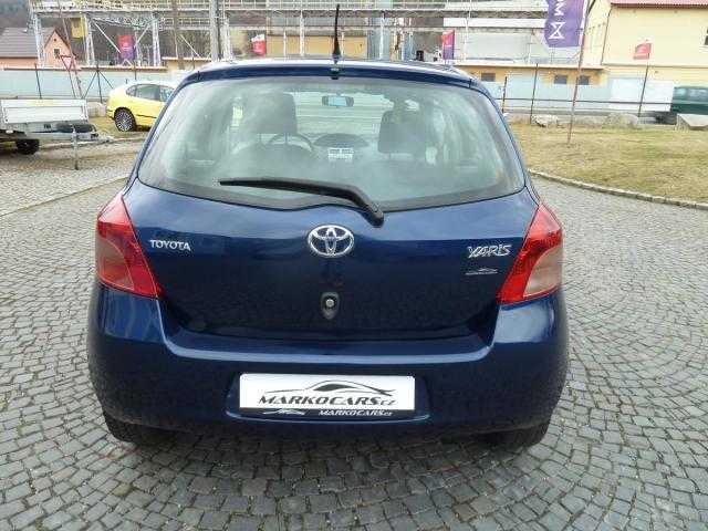 Toyota Yaris hatchback 51kW benzin 200711