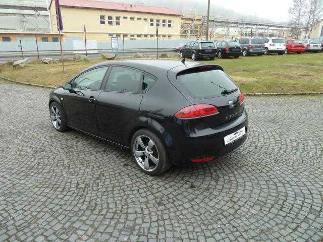 Seat Leon hatchback 77kW nafta 200802