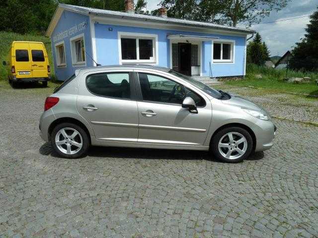 Peugeot 207 hatchback 70kW benzin 200906