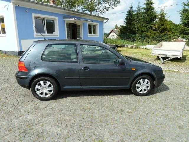 Volkswagen Golf hatchback 50kW nafta 199810