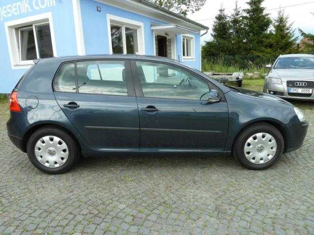 Volkswagen Golf hatchback 55kW benzin 200411