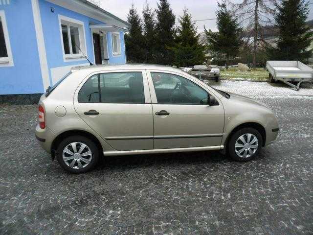 Škoda Fabia hatchback 40kW benzin 200612