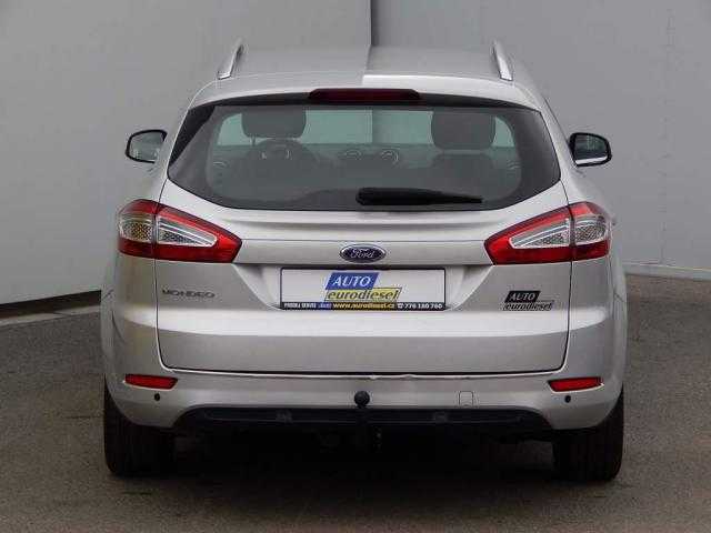 Ford Mondeo kombi 120kW nafta 2011