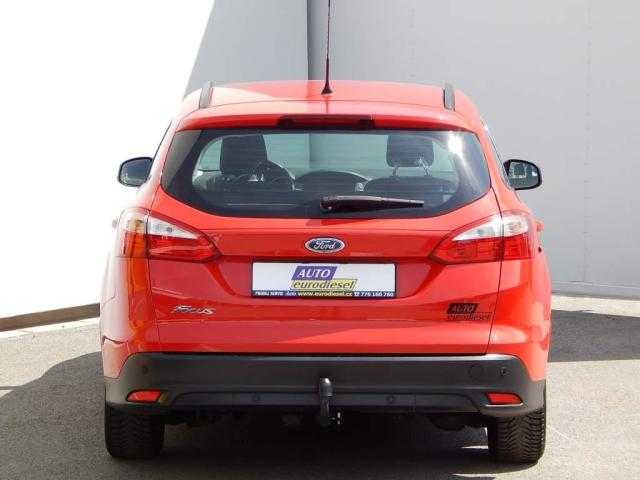 Ford Focus kombi 85kW nafta 2012