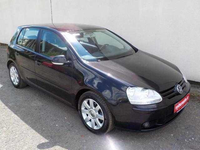 Volkswagen Golf hatchback 77kW nafta 2004